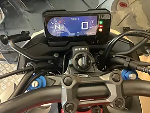 Used 2020 Honda CB500 Red - Interior and Exterior details 7