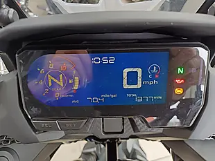 Used 2020 Honda CB500X White - Interior and Exterior details 12
