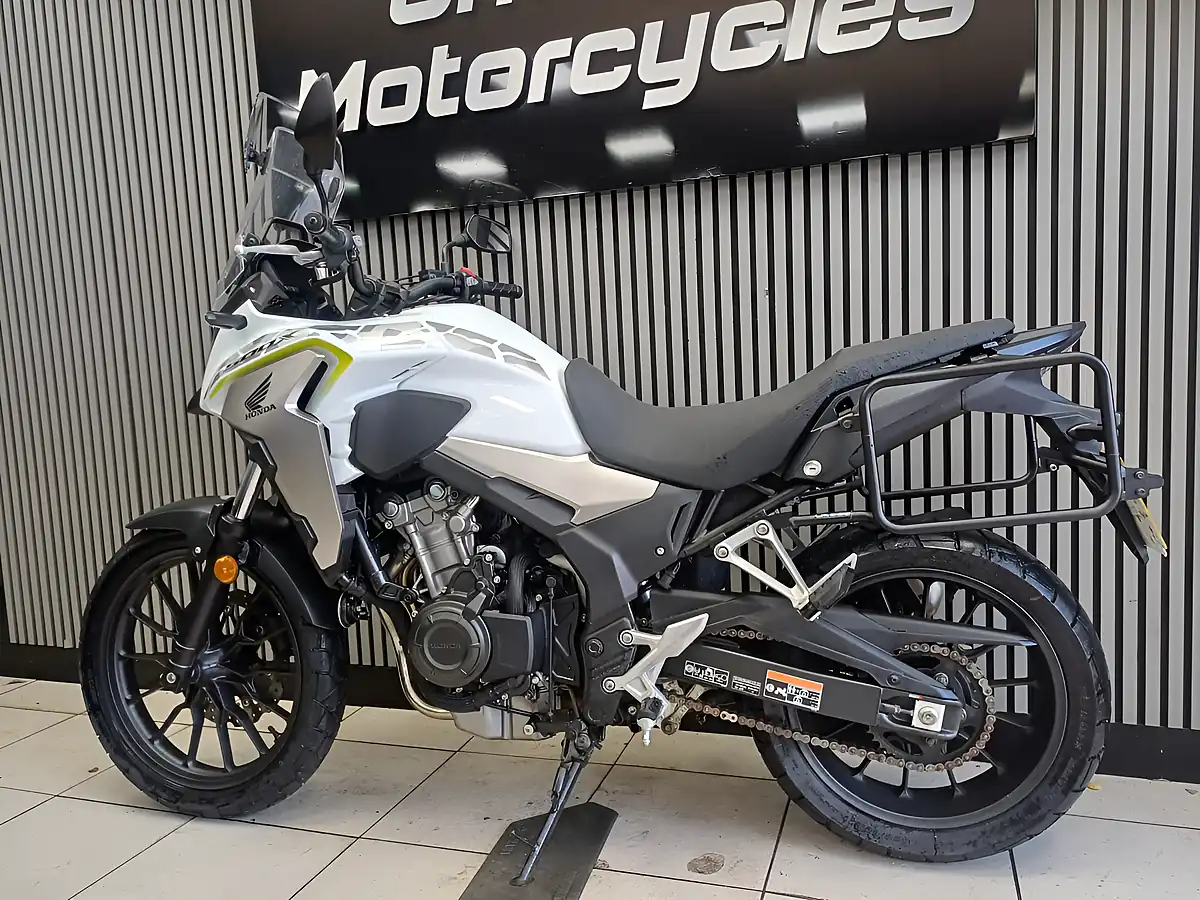 Used 2020 Honda CB500X White - Interior and Exterior details 5