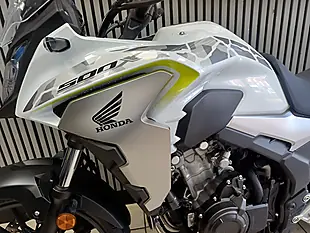 Used 2020 Honda CB500X White - Interior and Exterior details 9