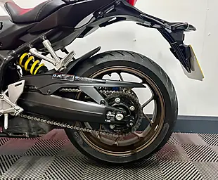 Used 2020 Honda CB650R Naked Silver - Interior and Exterior details 17