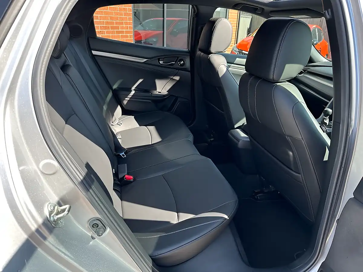 Used 2020 Honda Civic Ex Silver - Interior and Exterior details 10