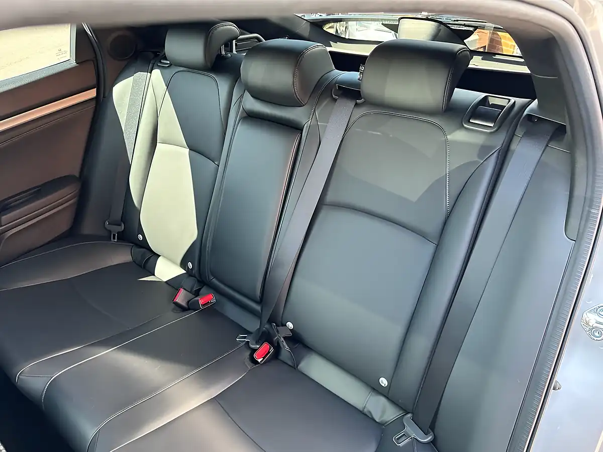 Used 2020 Honda Civic Ex Silver - Interior and Exterior details 16
