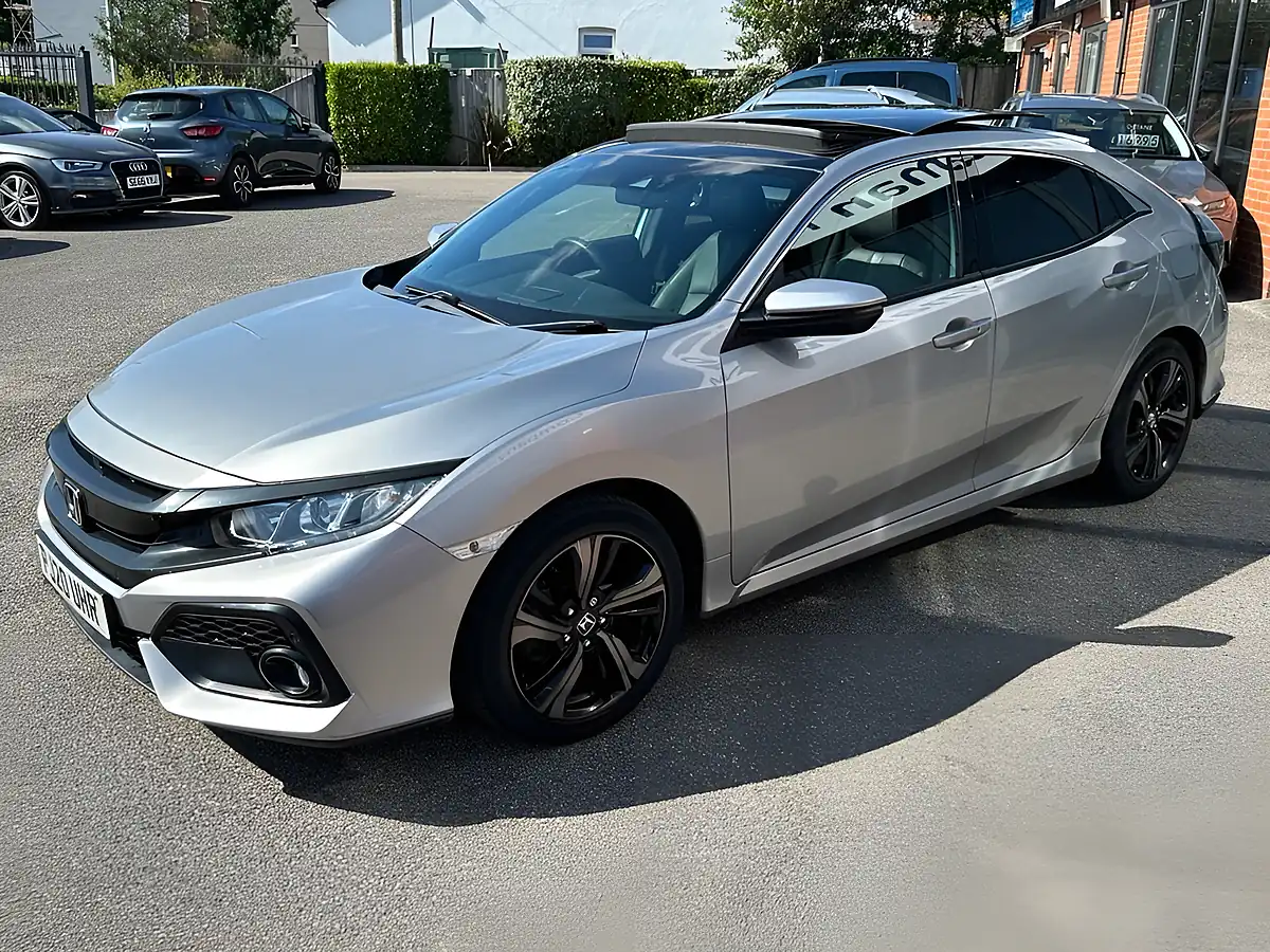 Used 2020 Honda Civic Ex Silver - Interior and Exterior details 3