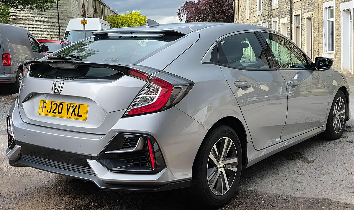 Used 2020 Honda Civic S Silver - Interior and Exterior details 11
