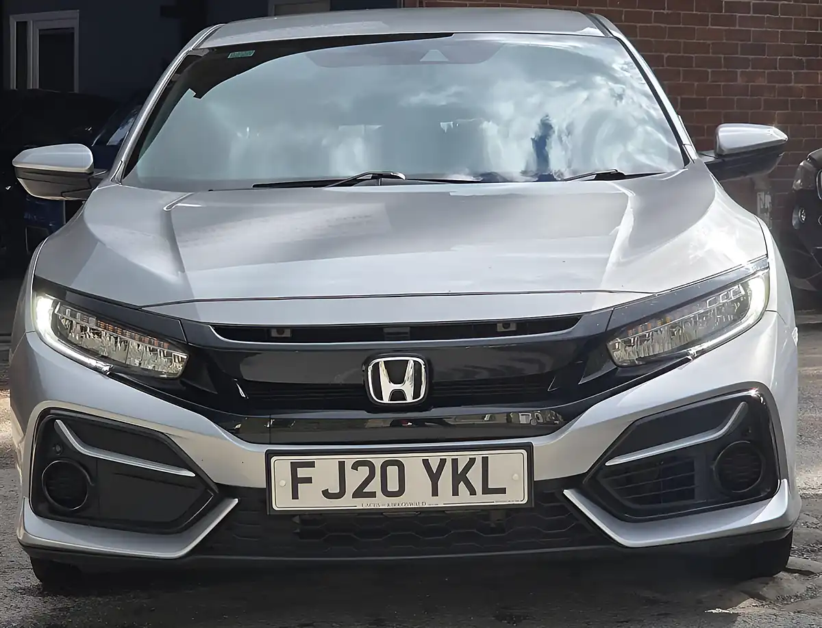Used 2020 Honda Civic S Silver - Interior and Exterior details 3