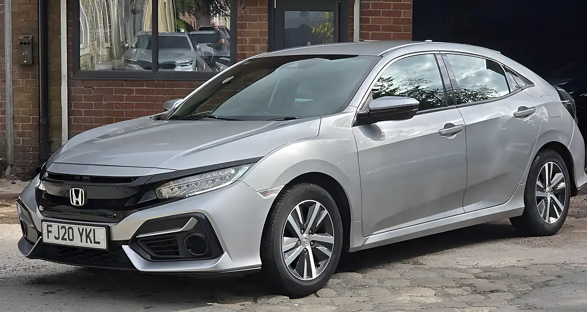 Used 2020 Honda Civic S Silver - Interior and Exterior details 5