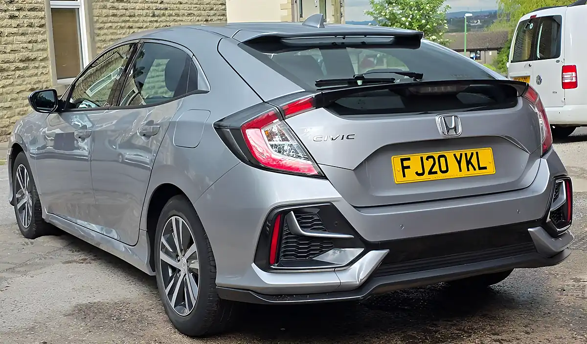 Used 2020 Honda Civic S Silver - Interior and Exterior details 7