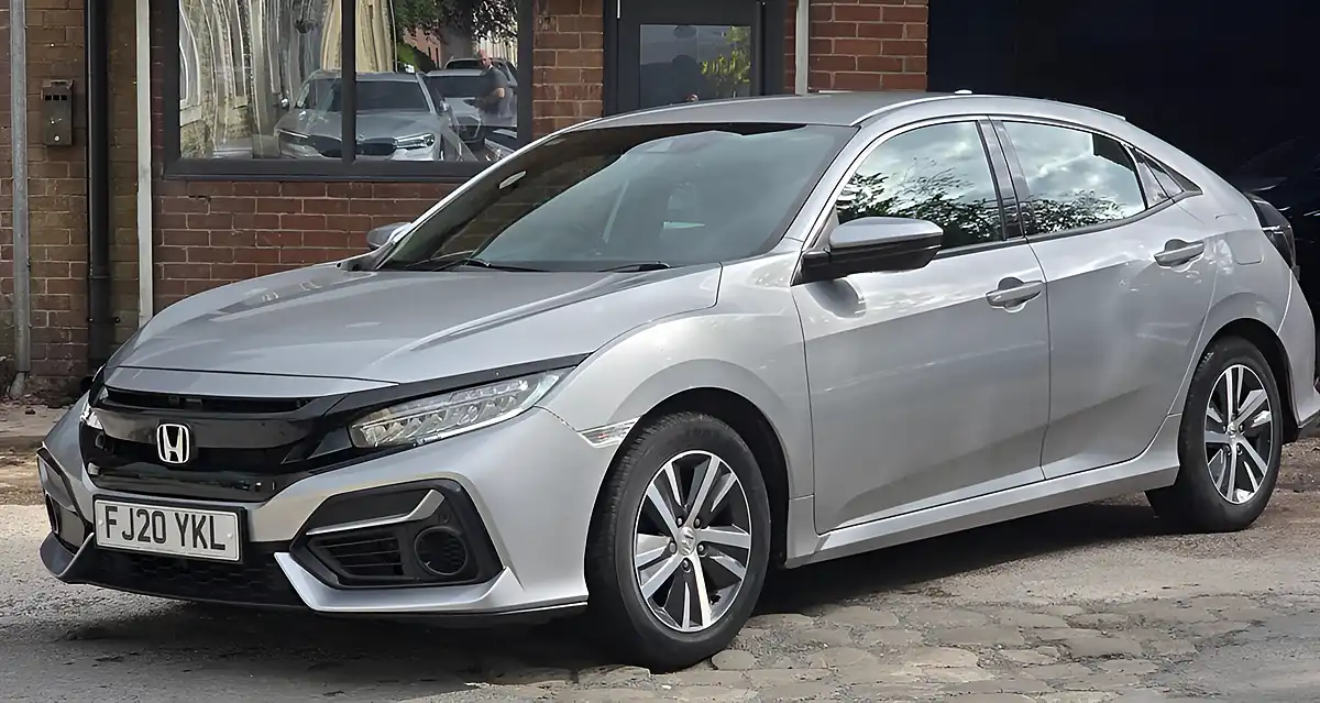 Used 2020 Honda Civic S Silver - Interior and Exterior details 3