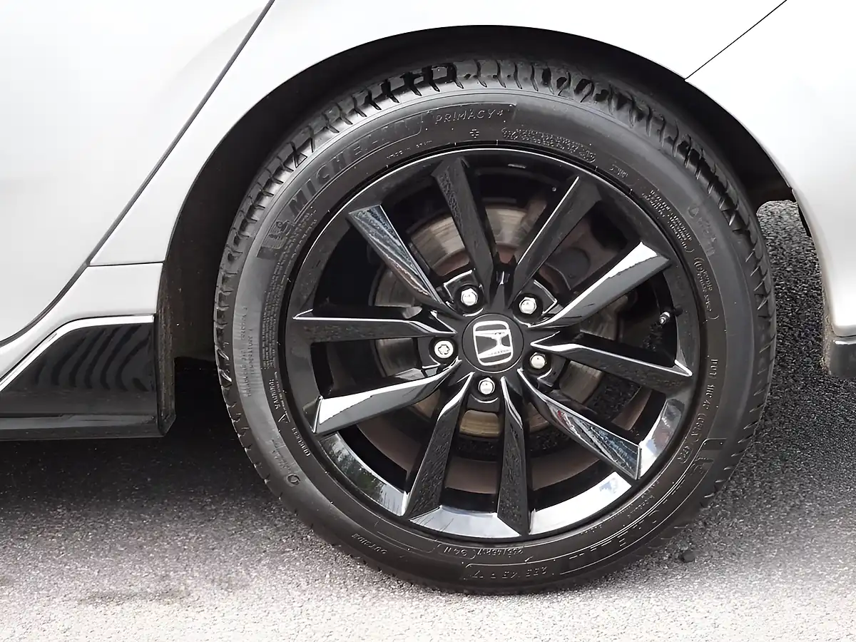 Used 2020 Honda Civic Sport Lunar Silver - Interior and Exterior details 20