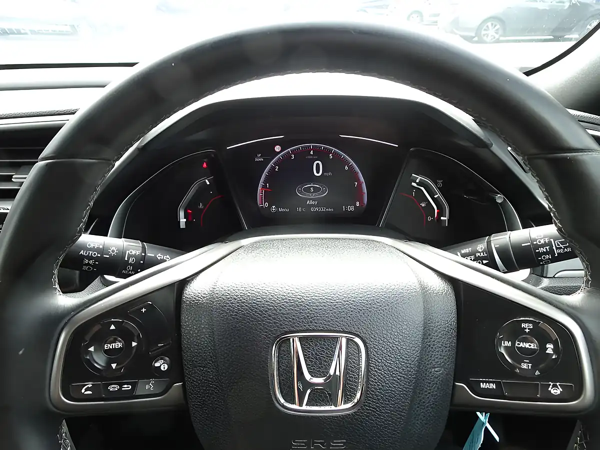 Used 2020 Honda Civic Sport Lunar Silver - Interior and Exterior details 6