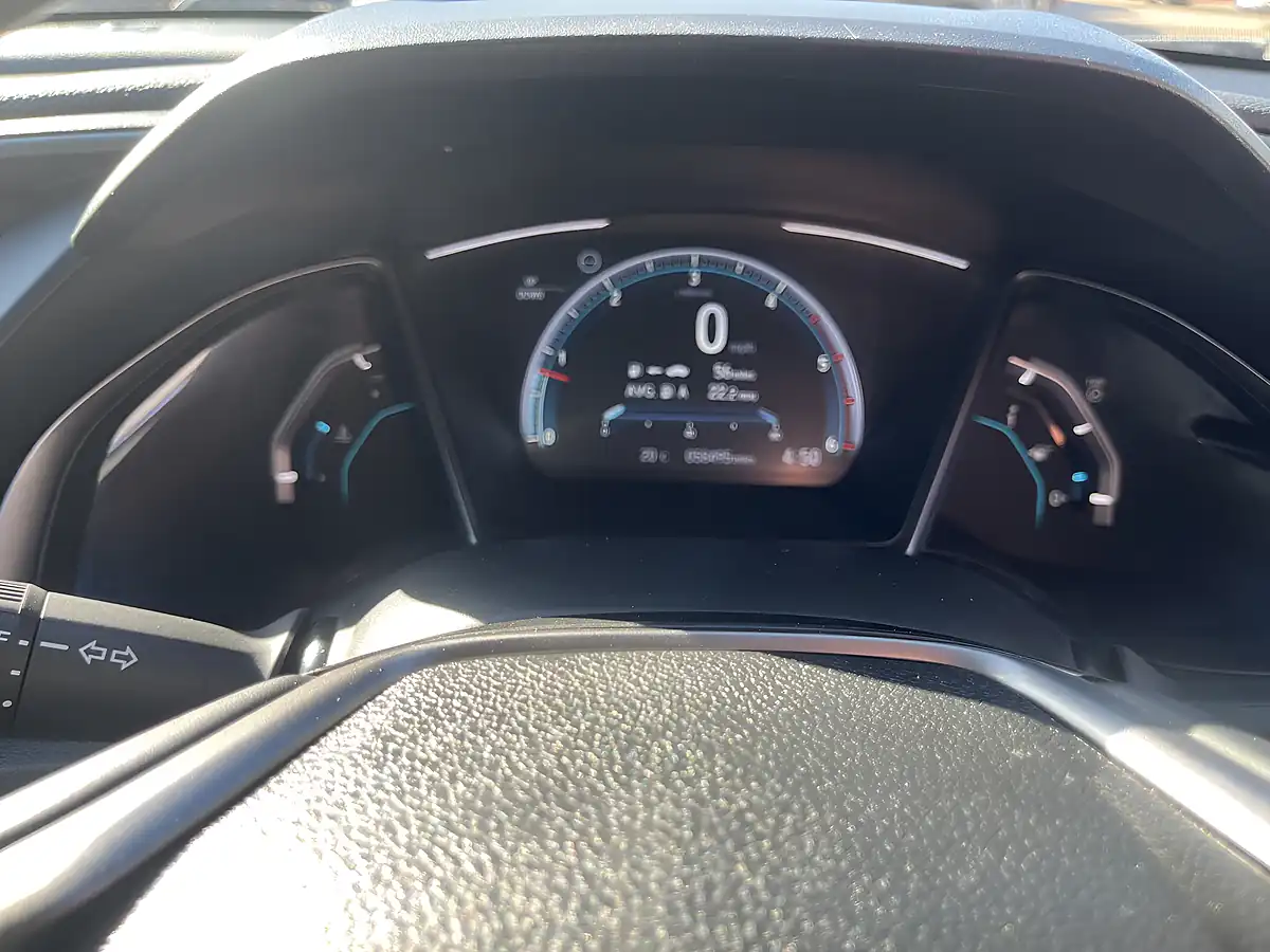Used 2020 Honda Civic Sr Silver - Interior and Exterior details 14