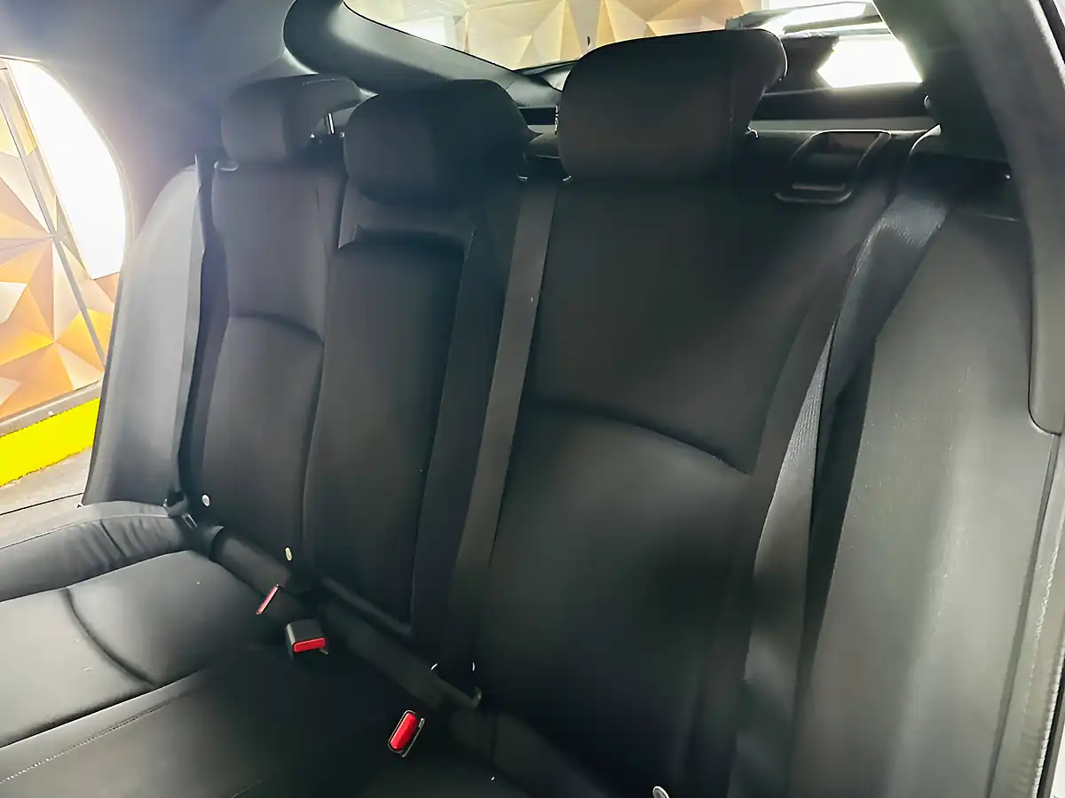 Used 2020 Honda Civic Sr White - Interior and Exterior details 13