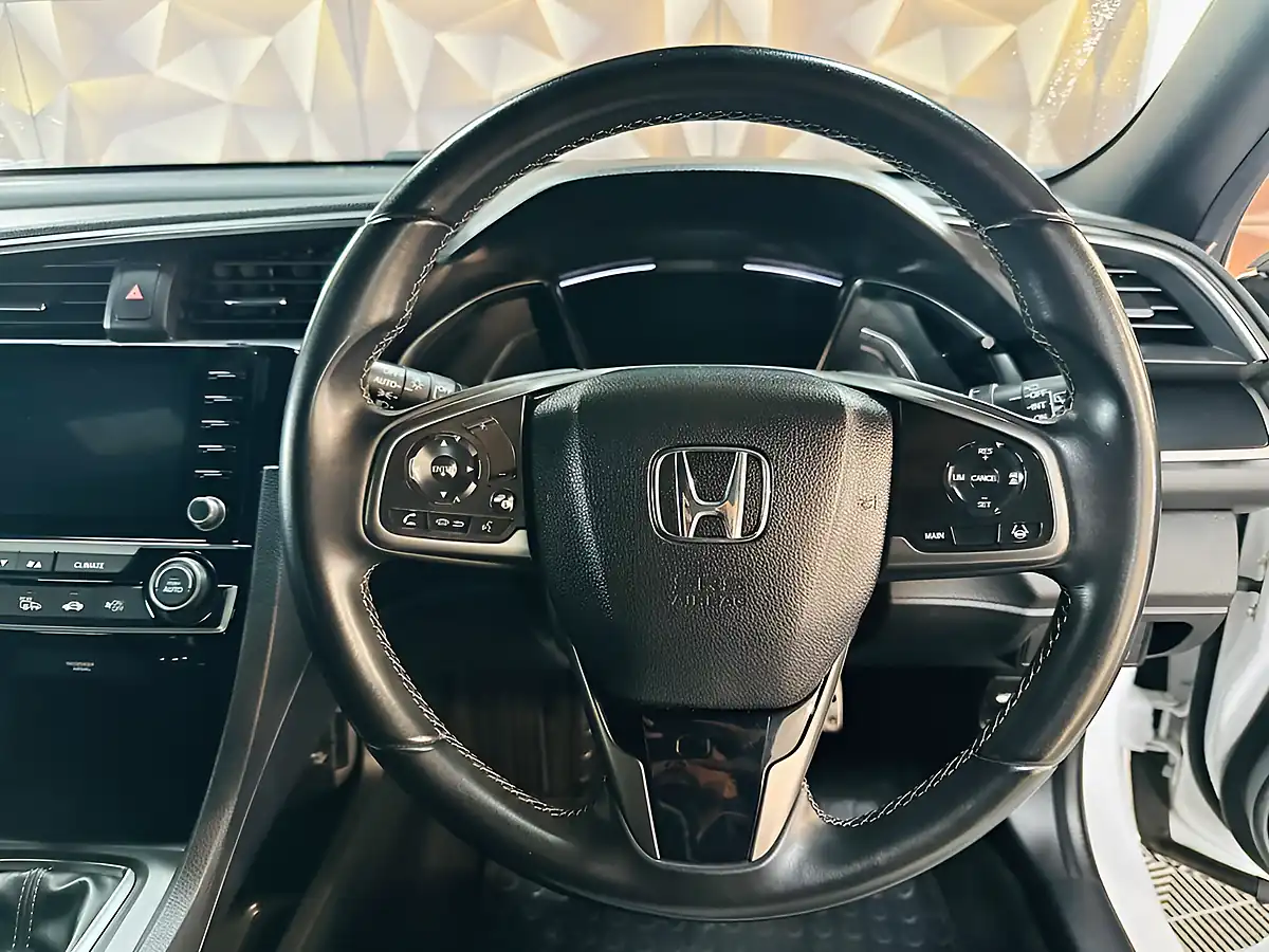 Used 2020 Honda Civic Sr White - Interior and Exterior details 17