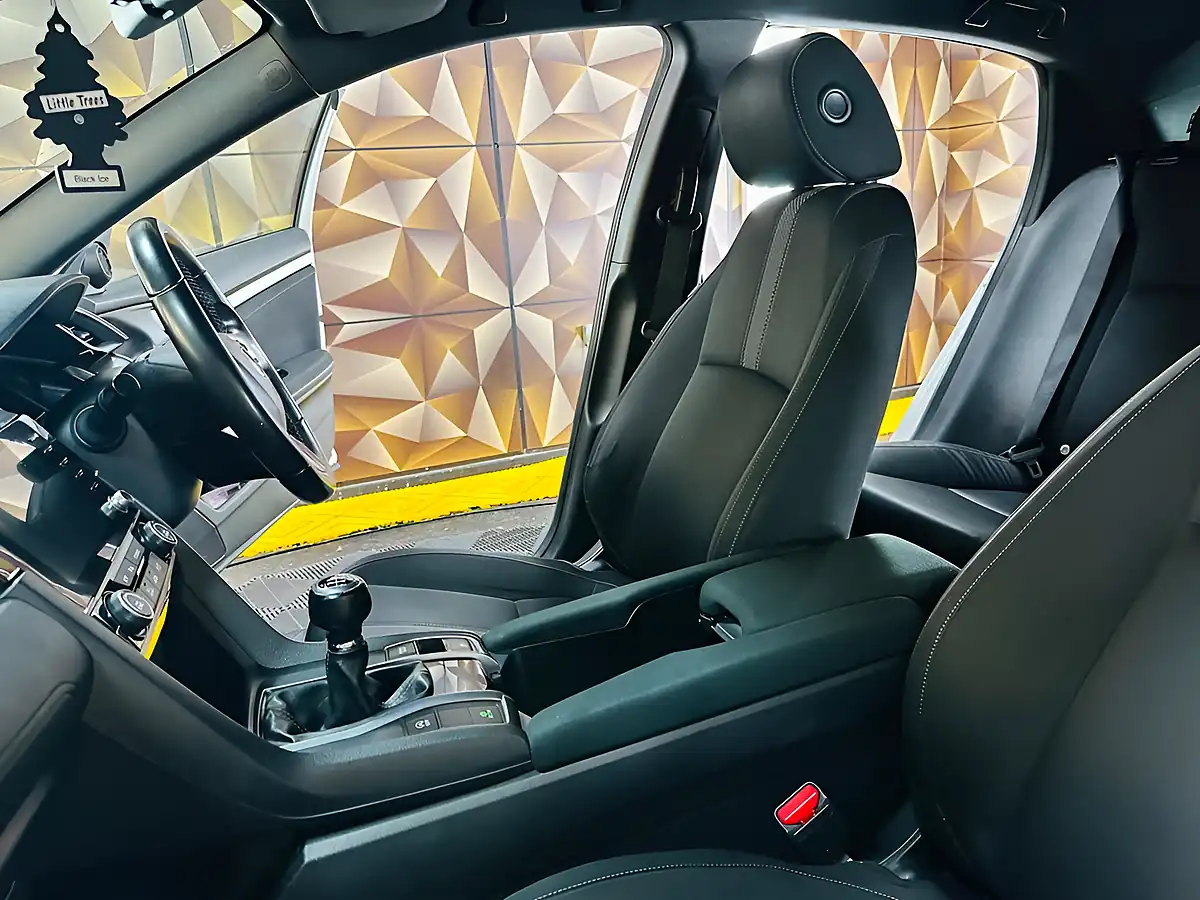 Used 2020 Honda Civic Sr White - Interior and Exterior details 5