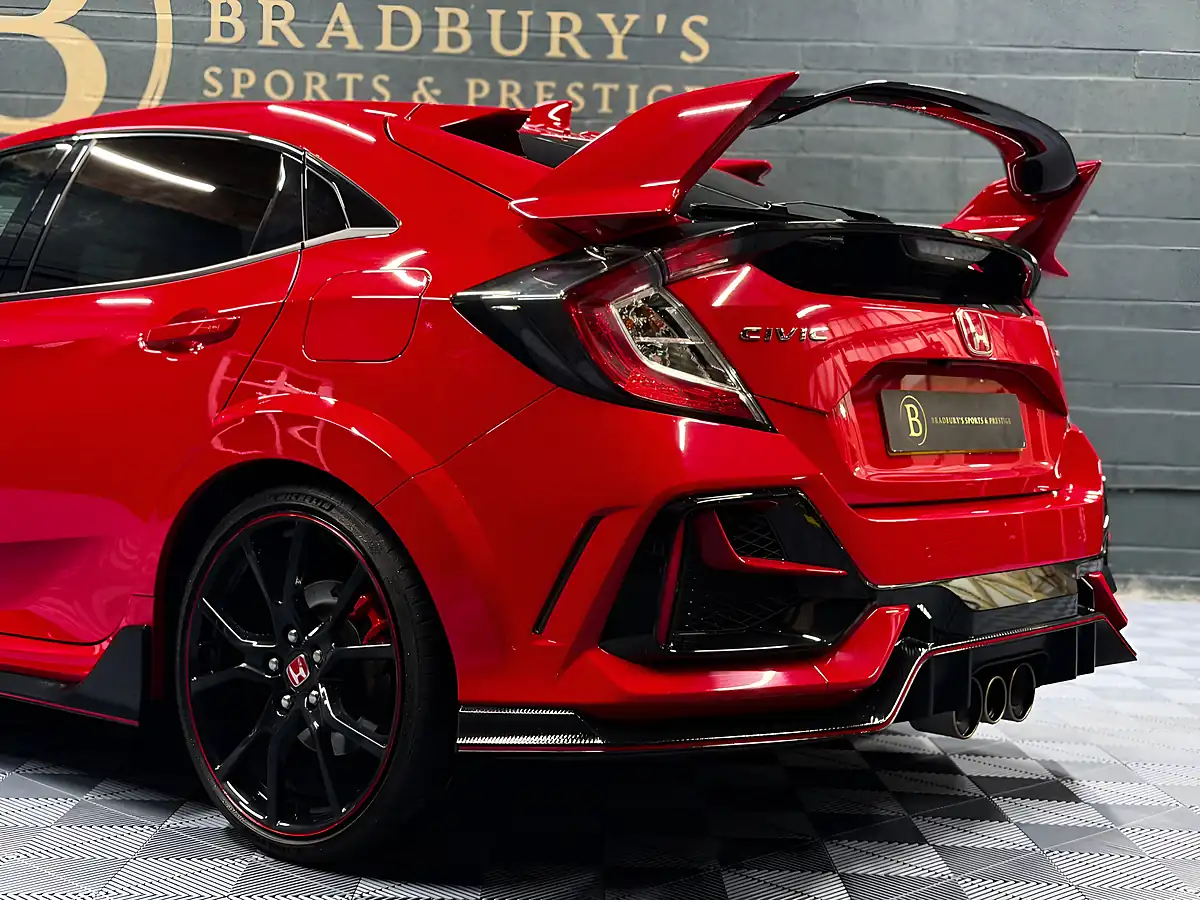 Used 2020 Honda Civic Type R GT Red - Interior and Exterior details 16