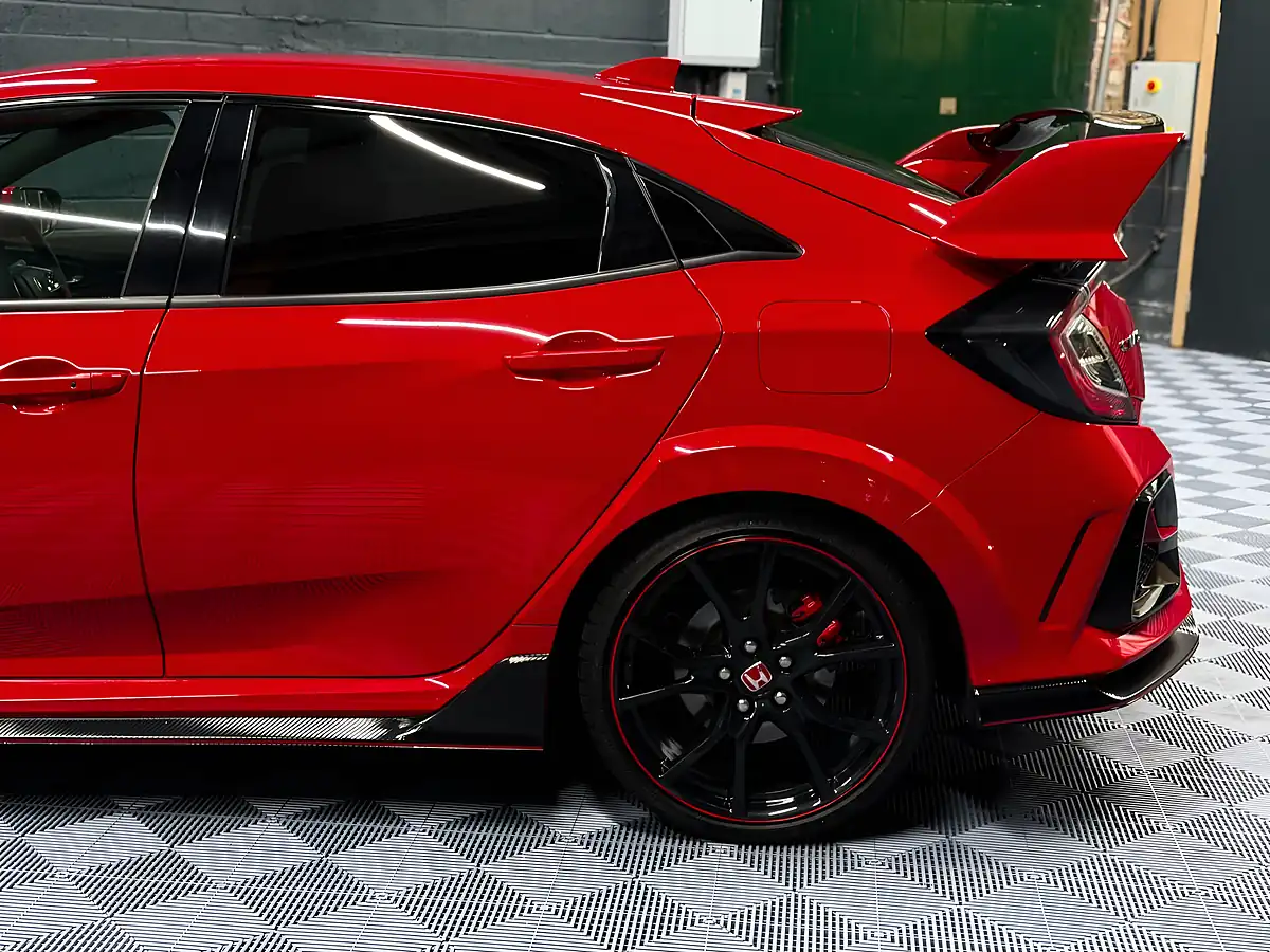 Used 2020 Honda Civic Type R GT Red - Interior and Exterior details 17