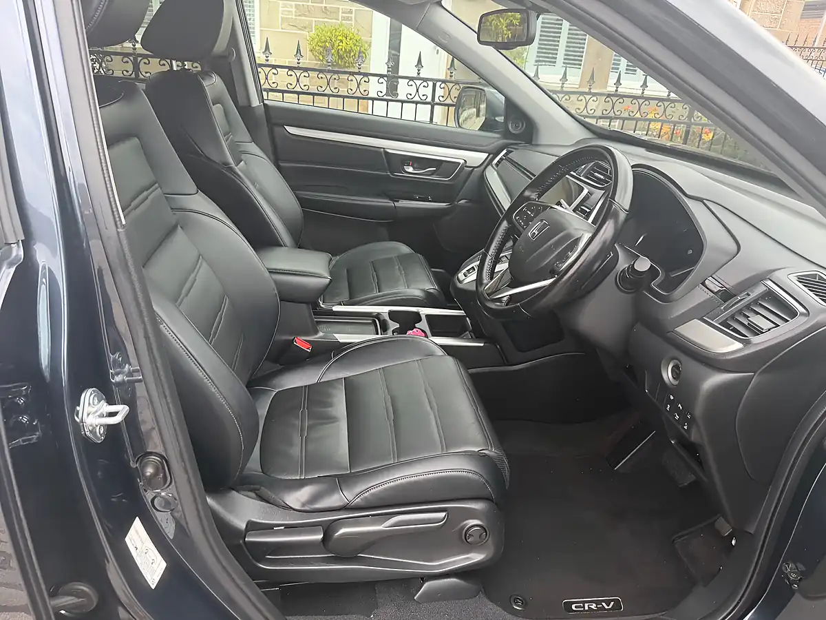 Used 2020 Honda Cr-V Sr Cosmic Blue - Interior and Exterior details 2