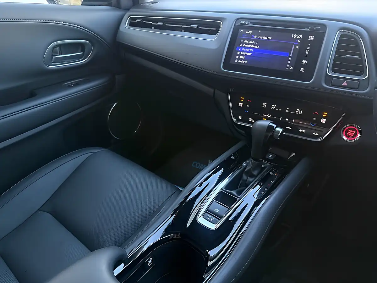 Used 2020 Honda Hr-V Ex Blue - Interior and Exterior details 13