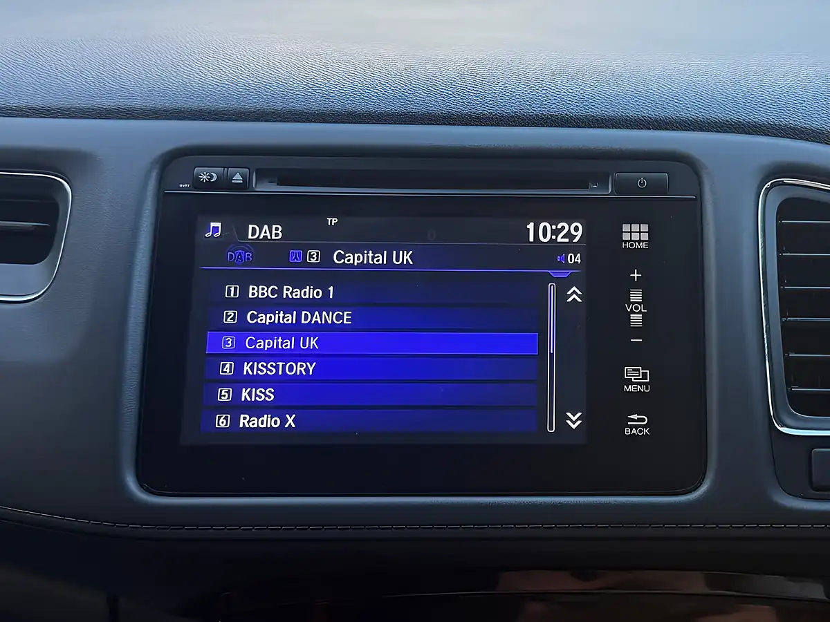 Used 2020 Honda Hr-V Ex Blue - Interior and Exterior details 17