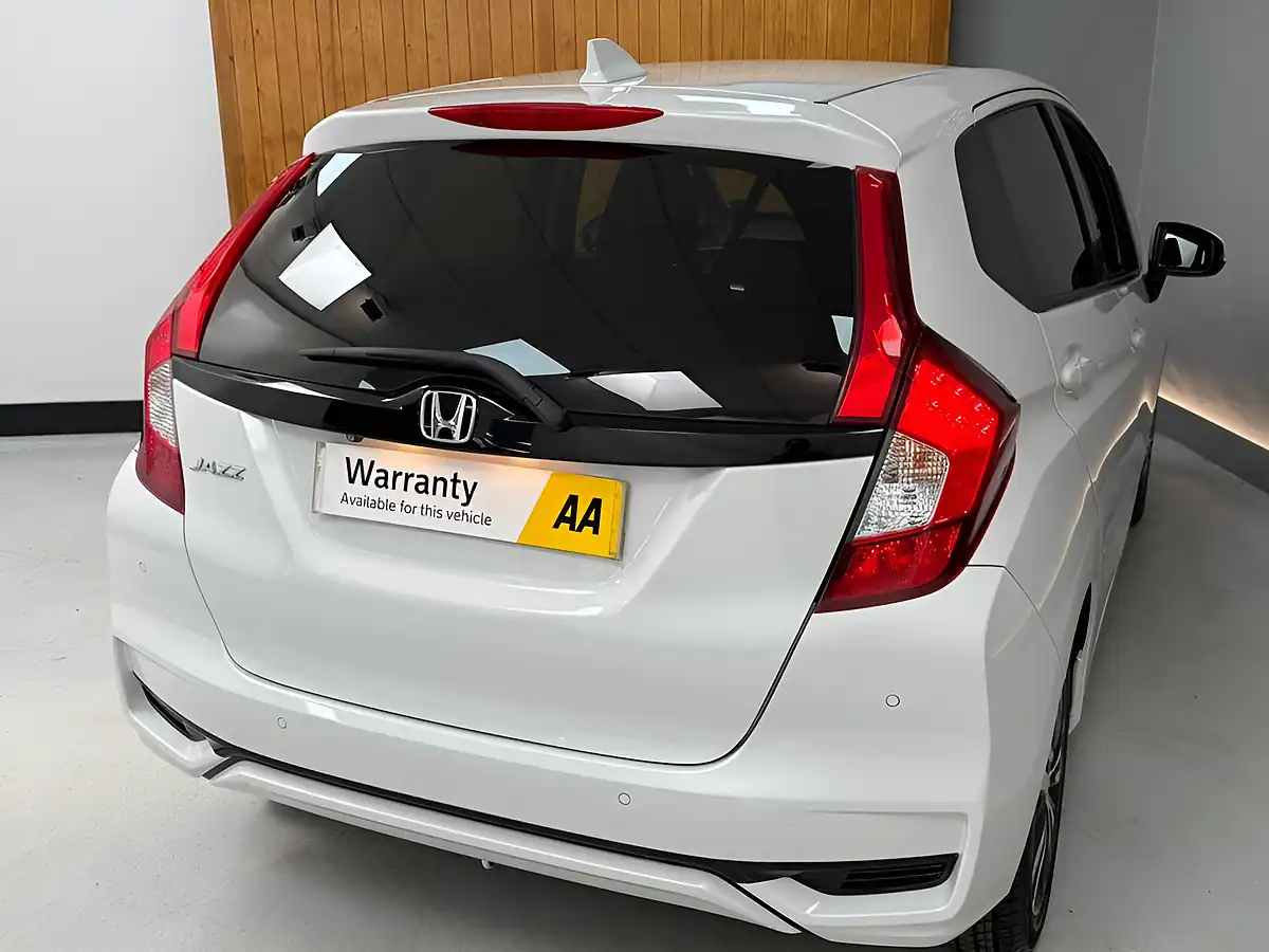 Used 2020 Honda Jazz Ex Navi White - Interior and Exterior details 16
