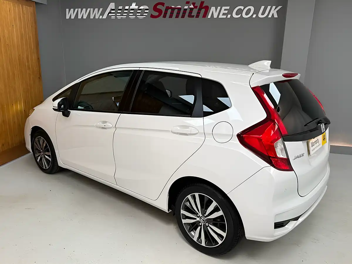 Used 2020 Honda Jazz Ex Navi White - Interior and Exterior details 19