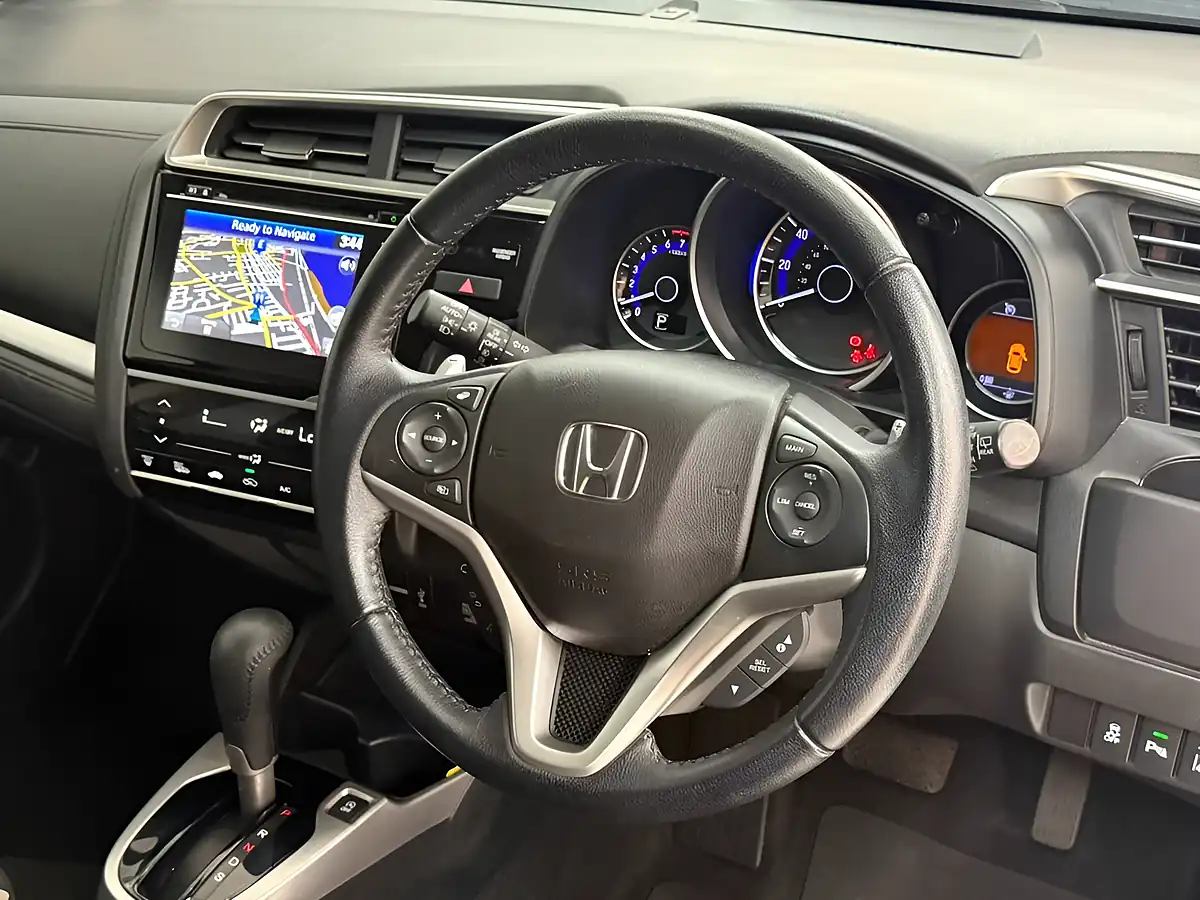 Used 2020 Honda Jazz Ex Navi White - Interior and Exterior details 2