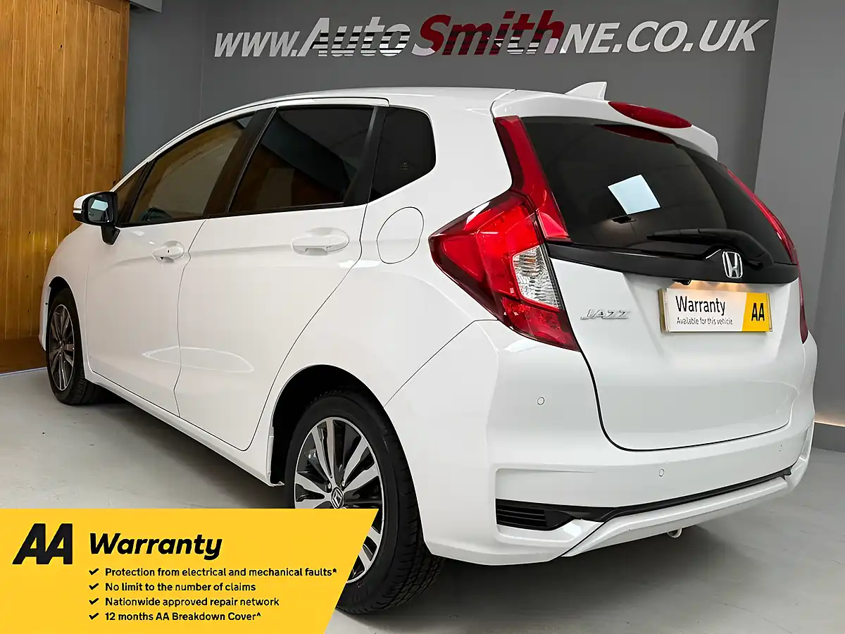 Used 2020 Honda Jazz Ex Navi White - Interior and Exterior details 3
