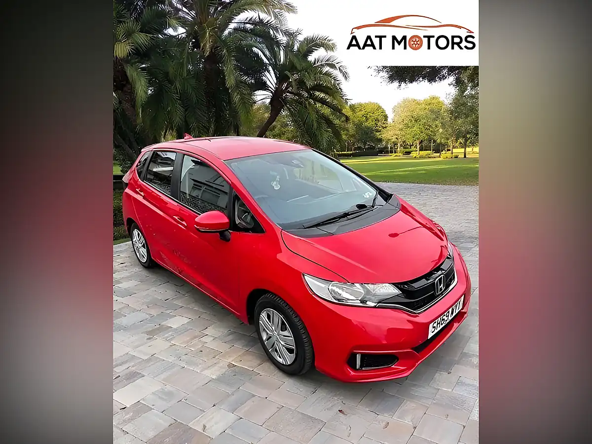 Used 2020 Honda Jazz S Red - Interior and Exterior details 4