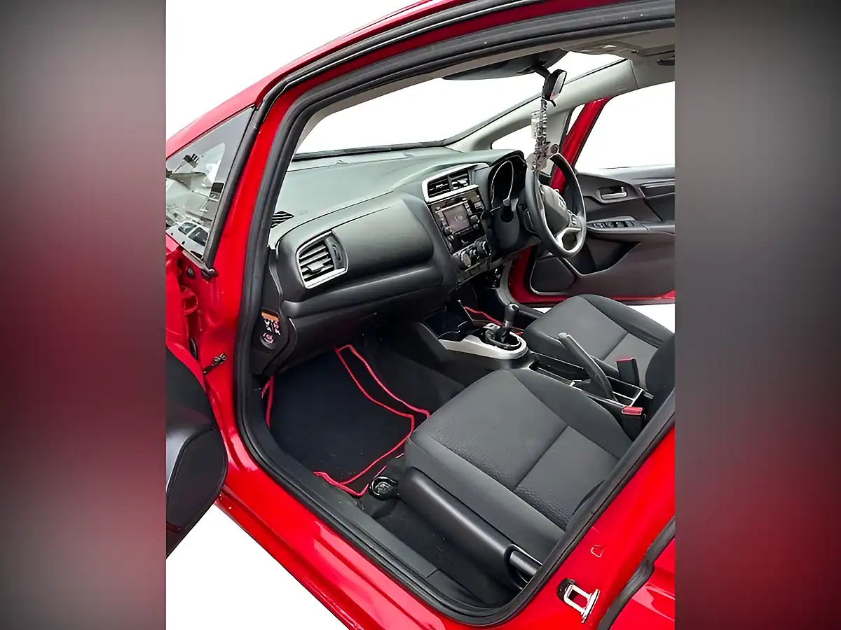 Used 2020 Honda Jazz S Red - Interior and Exterior details 7