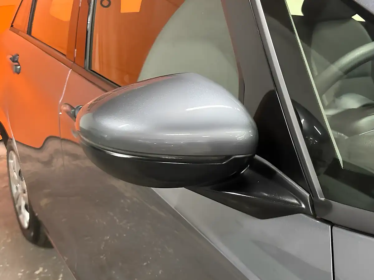 Used 2020 Honda Jazz Se Grey - Interior and Exterior details 17