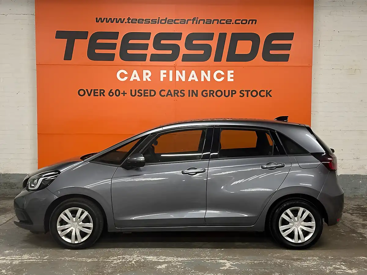 Used 2020 Honda Jazz Se Grey - Interior and Exterior details 7