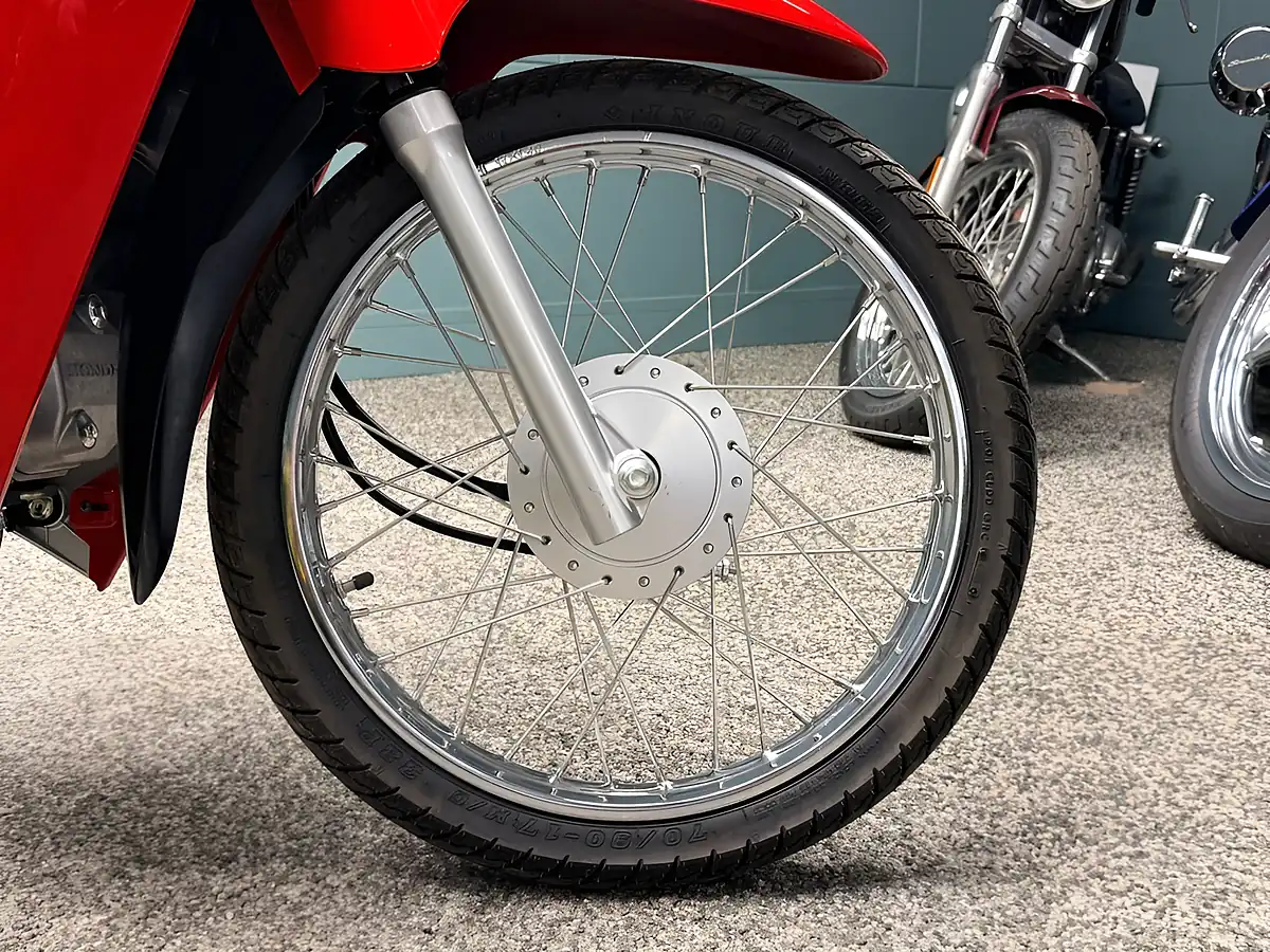 Used 2020 Honda Wave Cx Red - Interior and Exterior details 12