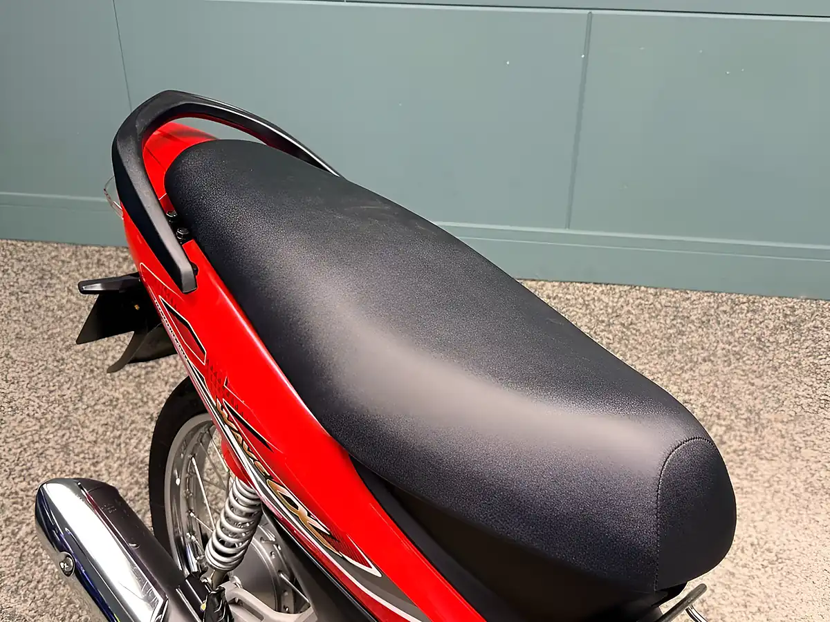 Used 2020 Honda Wave Cx Red - Interior and Exterior details 13