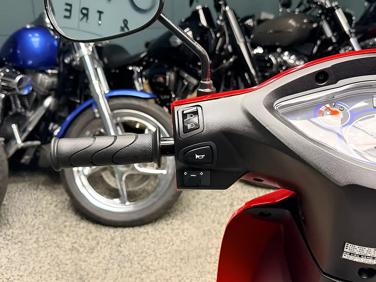 Used 2020 Honda Wave Cx Red - Interior and Exterior details 15