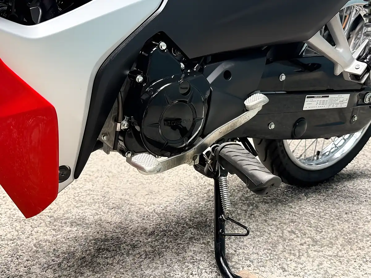 Used 2020 Honda Wave Cx Red - Interior and Exterior details 17