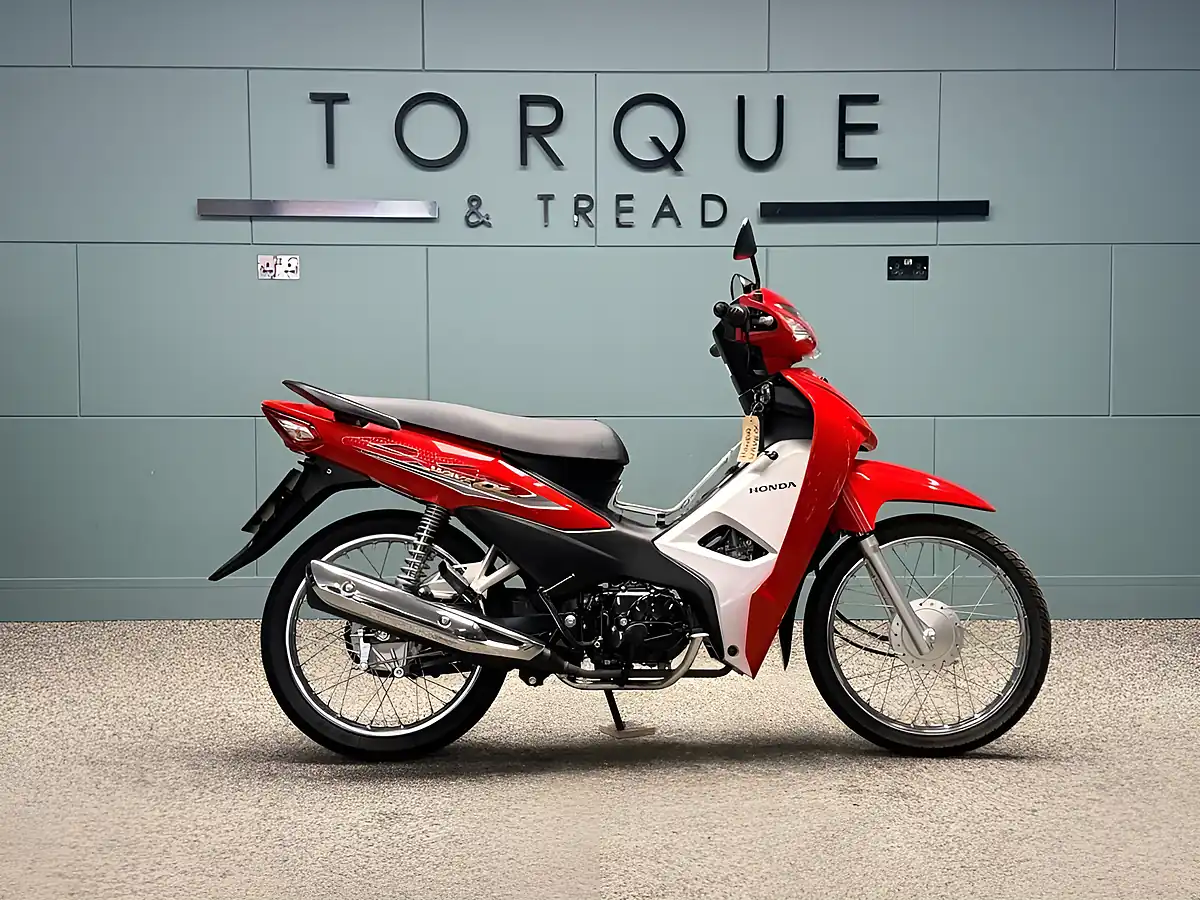 Used 2020 Honda Wave Cx Red - Interior and Exterior details 2