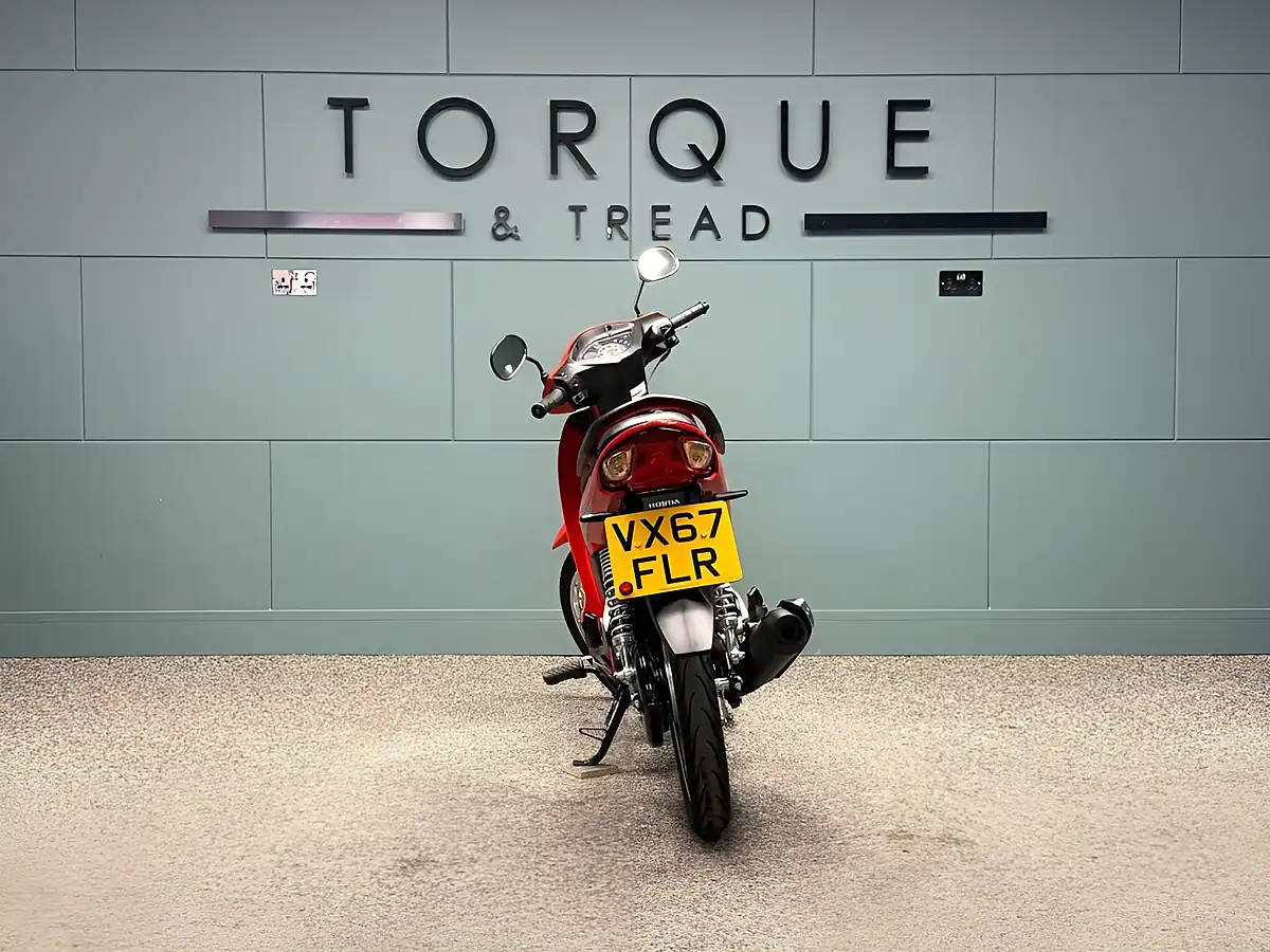 Used 2020 Honda Wave Cx Red - Interior and Exterior details 5