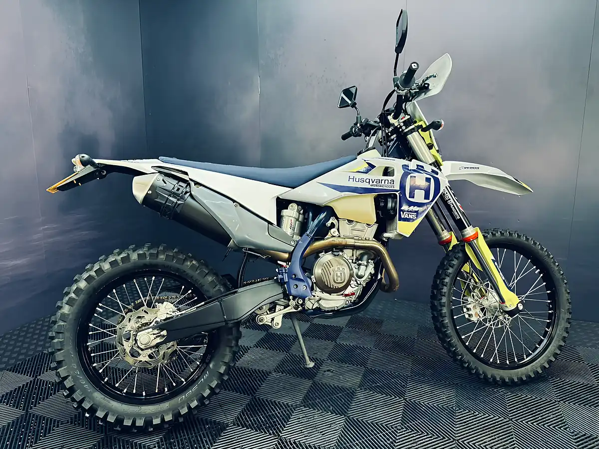 Used 2020 Husqvarna Fe 350 White - Interior and Exterior details 12