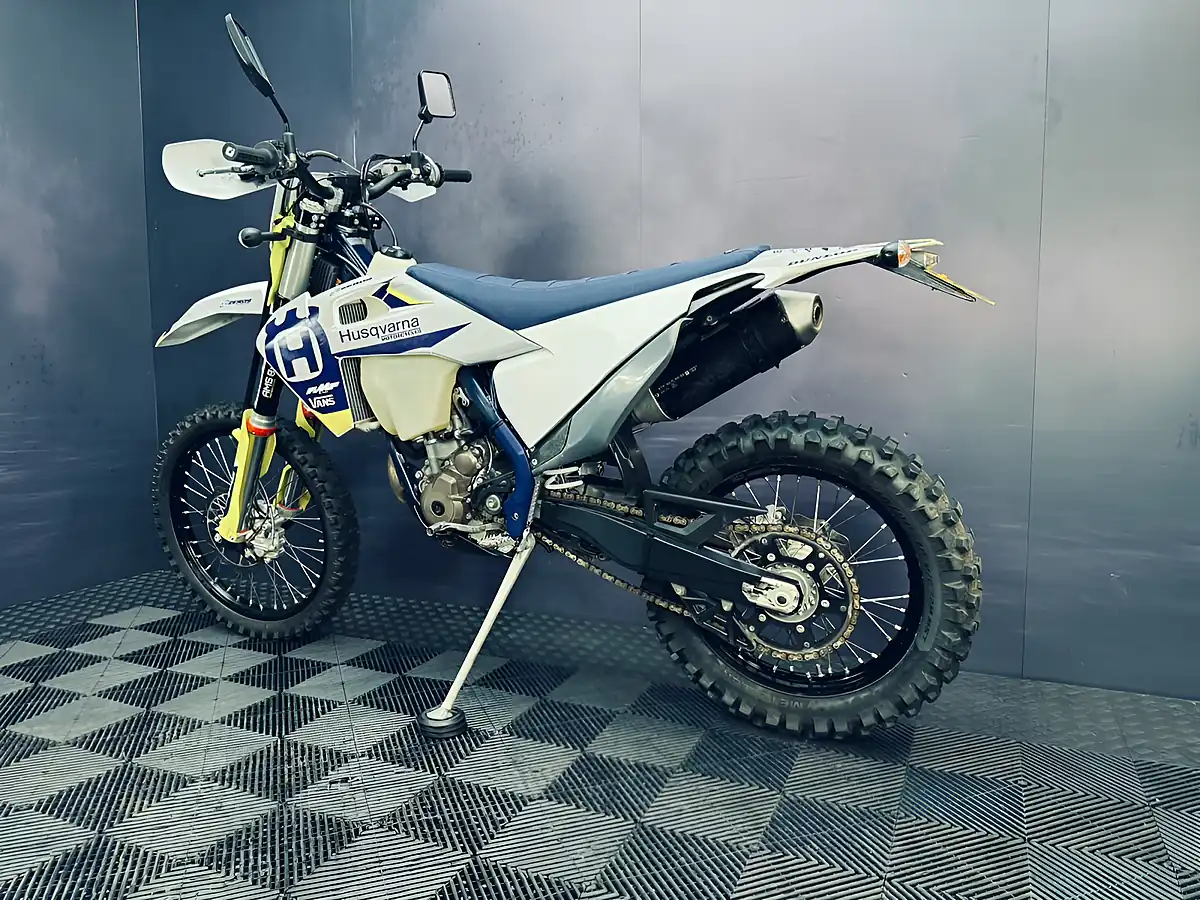 Used 2020 Husqvarna Fe 350 White - Interior and Exterior details 14