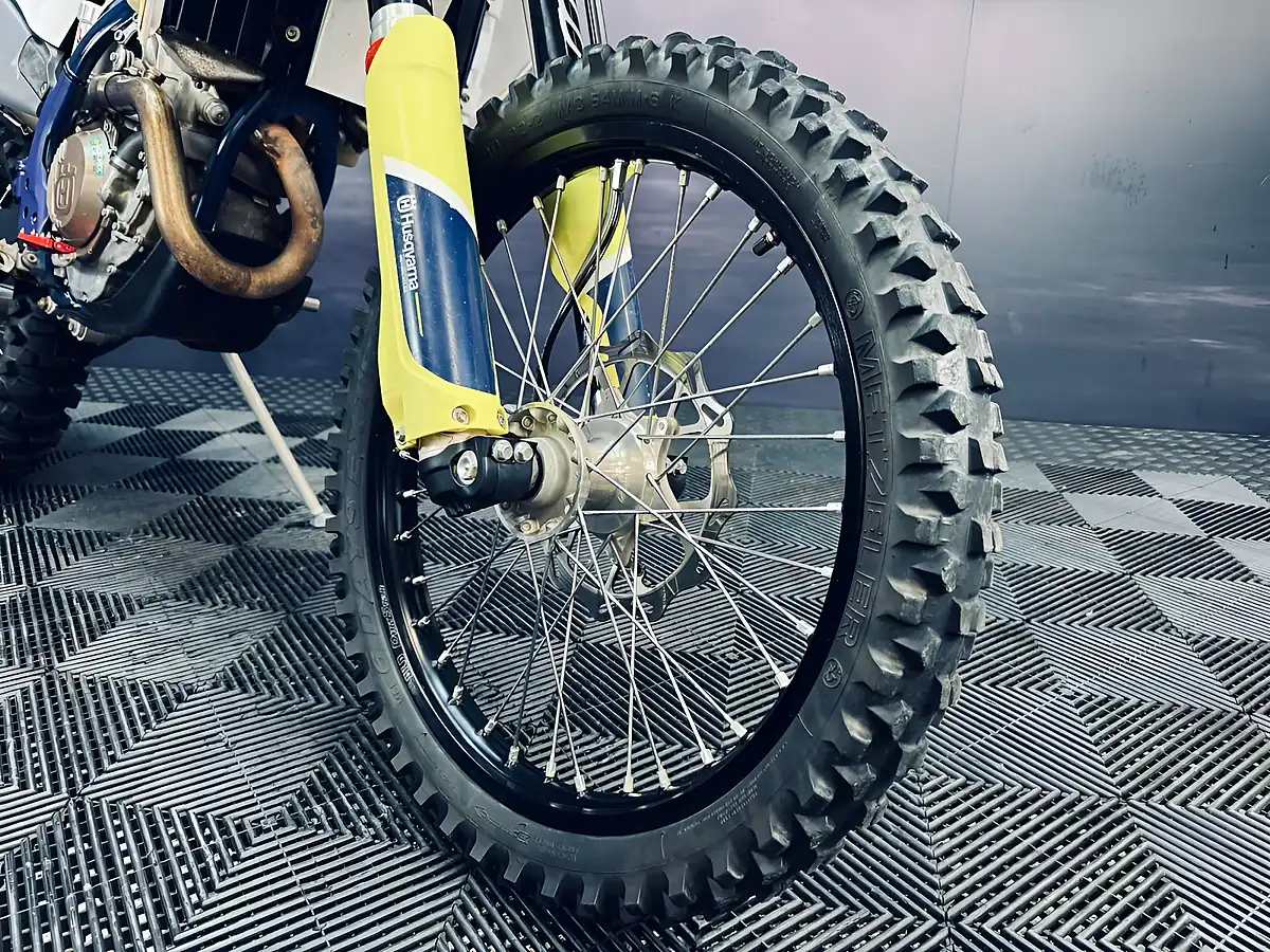 Used 2020 Husqvarna Fe 350 White - Interior and Exterior details 15