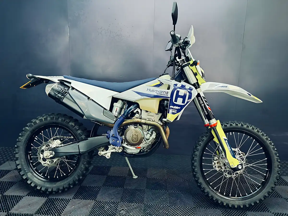 Used 2020 Husqvarna Fe 350 White - Interior and Exterior details 2
