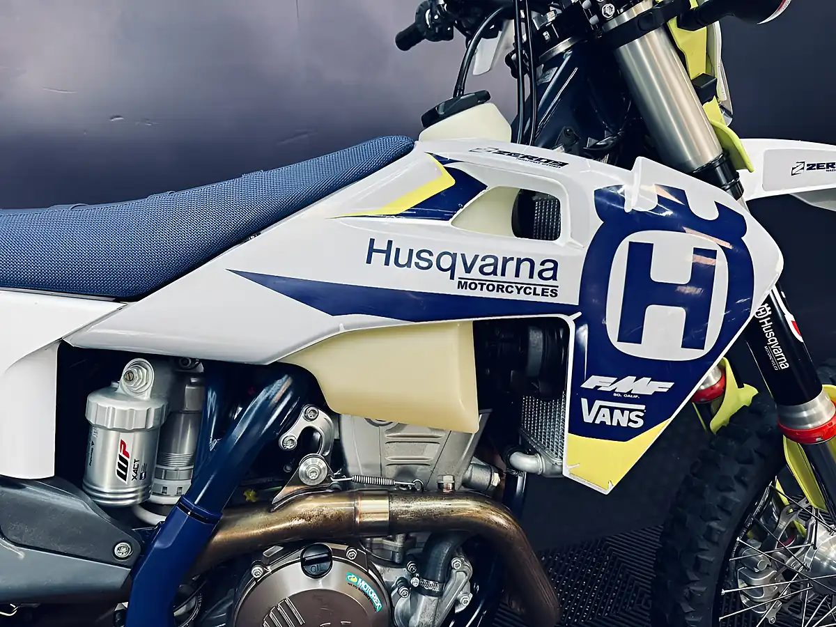 Used 2020 Husqvarna Fe 350 White - Interior and Exterior details 6