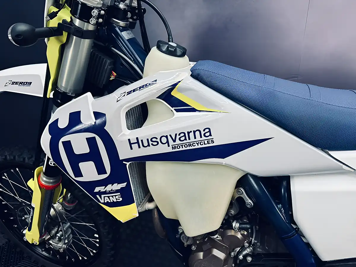 Used 2020 Husqvarna Fe 350 White - Interior and Exterior details 9