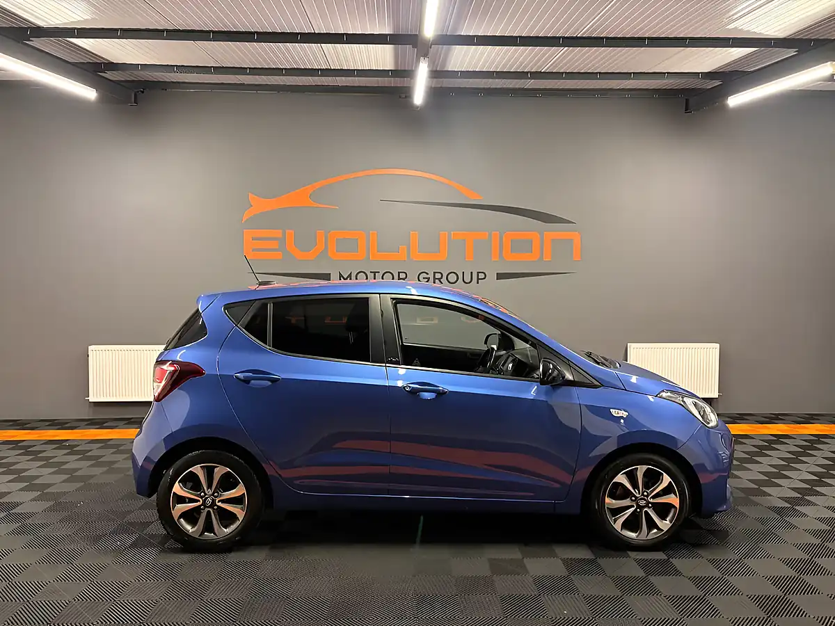 Used 2020 Hyundai i10 Play Blue - Interior and Exterior details 10