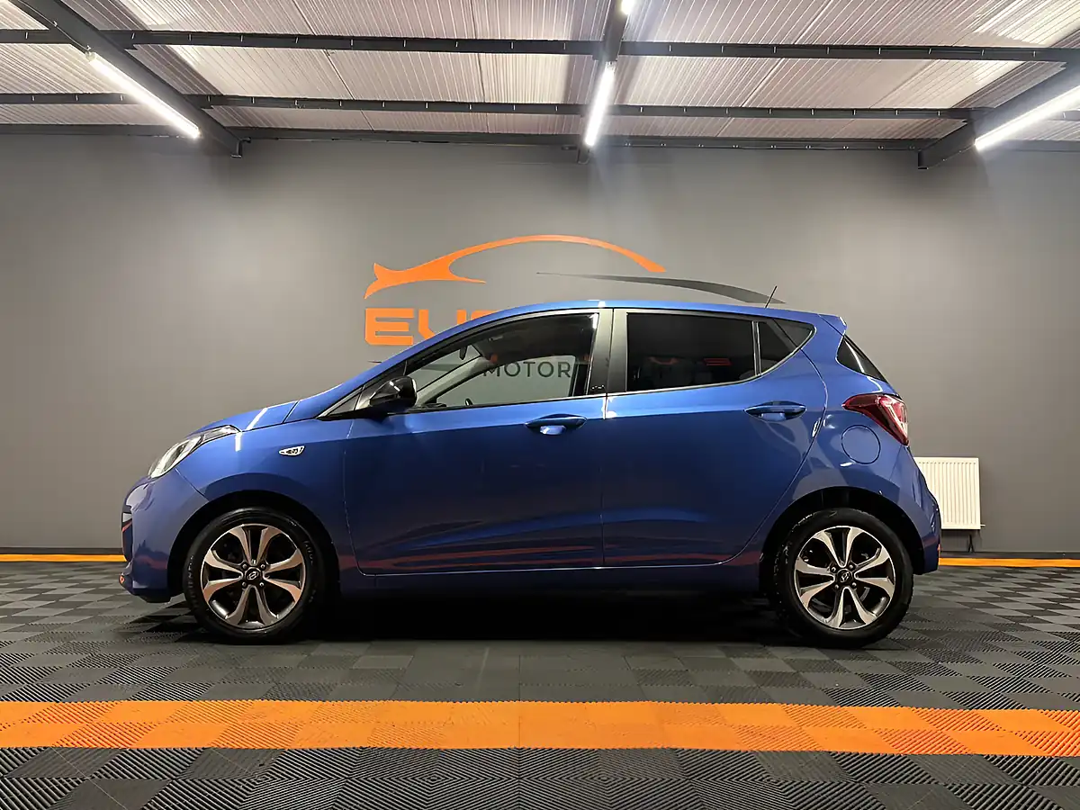 Used 2020 Hyundai i10 Play Blue - Interior and Exterior details 6