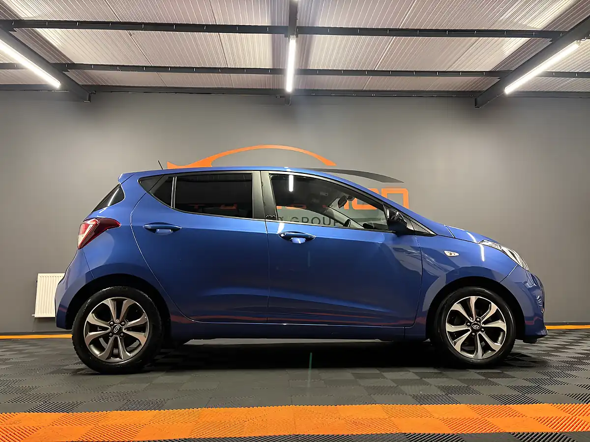 Used 2020 Hyundai i10 Play Blue - Interior and Exterior details 9