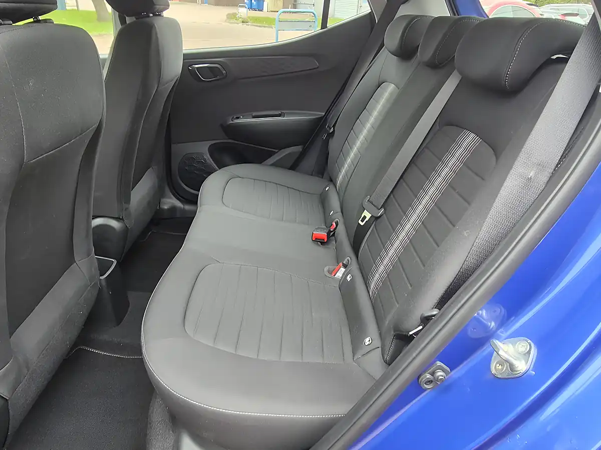 Used 2020 Hyundai i10 Se Connect Champion Blue - Interior and Exterior details 13