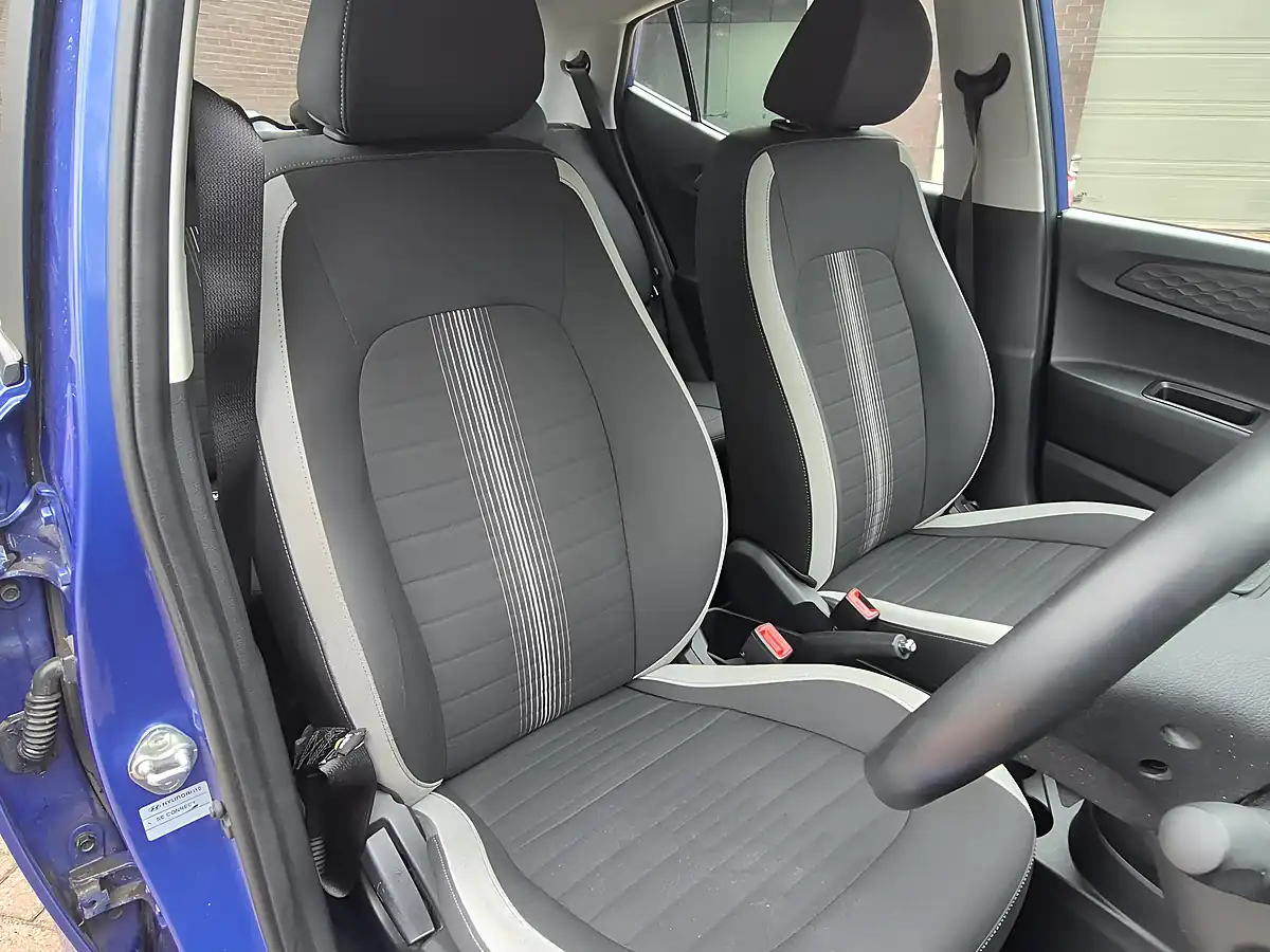 Used 2020 Hyundai i10 Se Connect Champion Blue - Interior and Exterior details 16