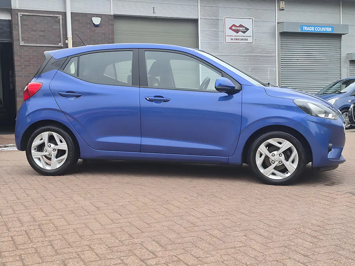 Used 2020 Hyundai i10 Se Connect Champion Blue - Interior and Exterior details 3